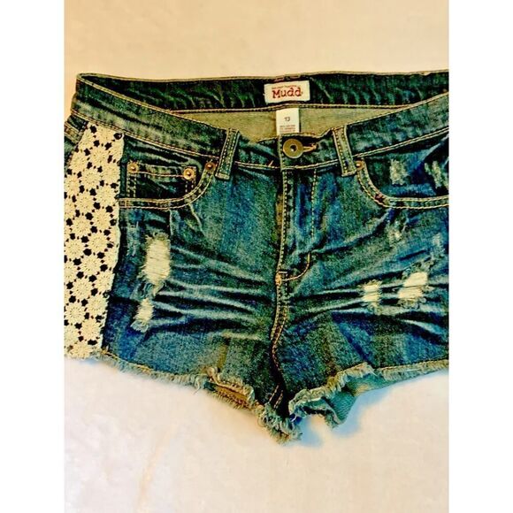 VTG y2k Mudd 2000s Denim Jean Shorts Boho Cochet Floral Festival Fringe 13 Low - Picture 7 of 11